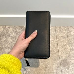 COMME des GARÇONS Leather Long
Zippy Wallet